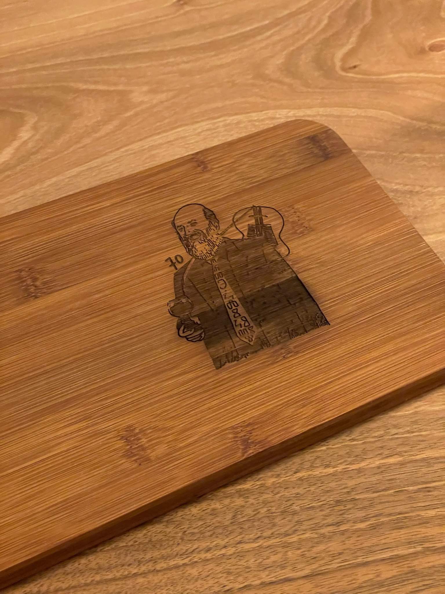 Unikate Geschenkideen aus Holz mit Lasergravur